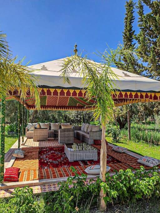 Ferme De Vacances Avec Une Grande Villa A Marrakech Marrakesh Exterior photo
