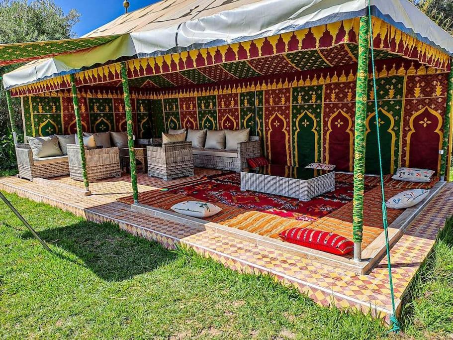 Ferme De Vacances Avec Une Grande Villa A Marrakech Marrakesh Exterior photo