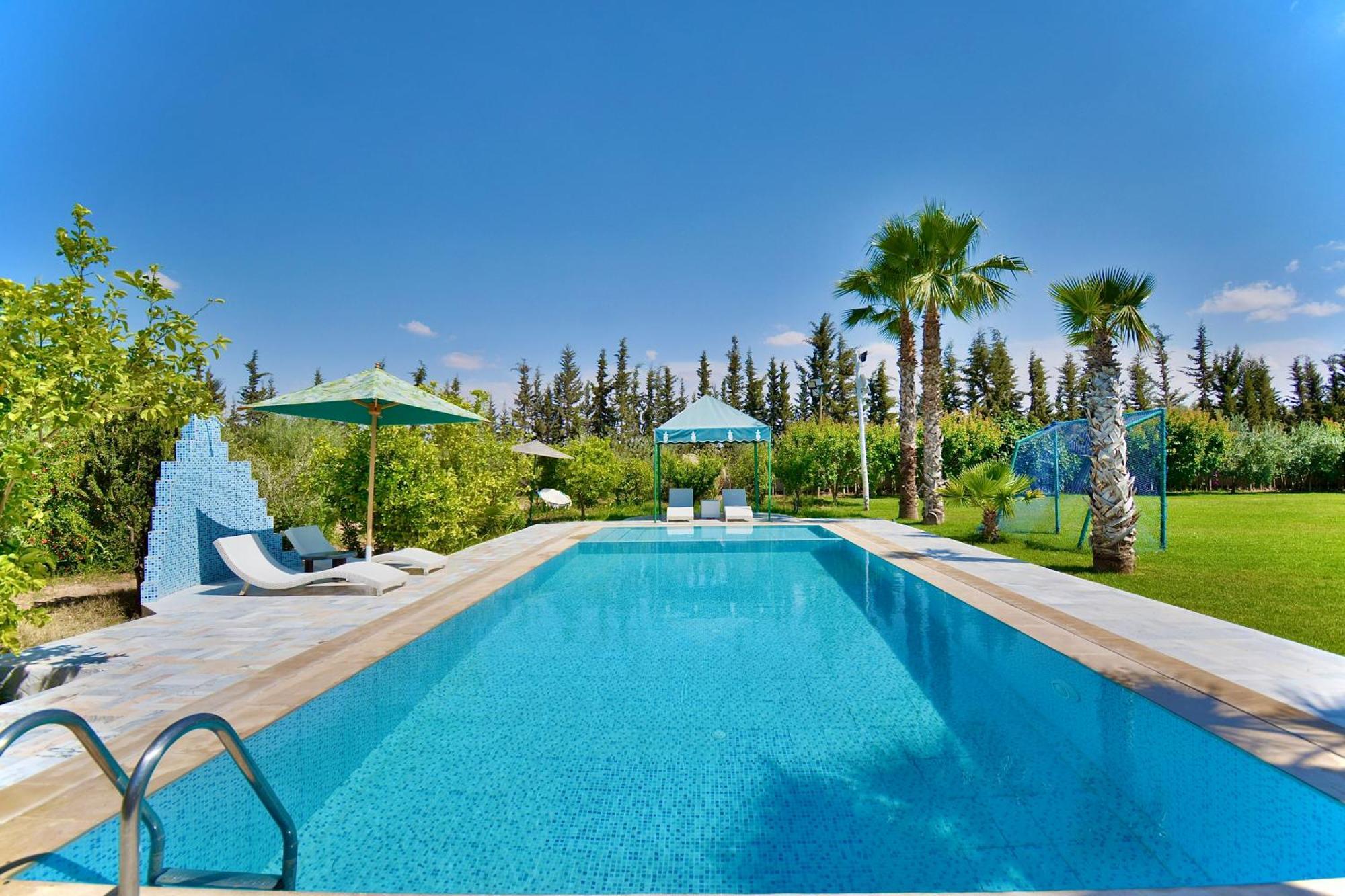 Ferme De Vacances Avec Une Grande Villa A Marrakech Marrakesh Exterior photo